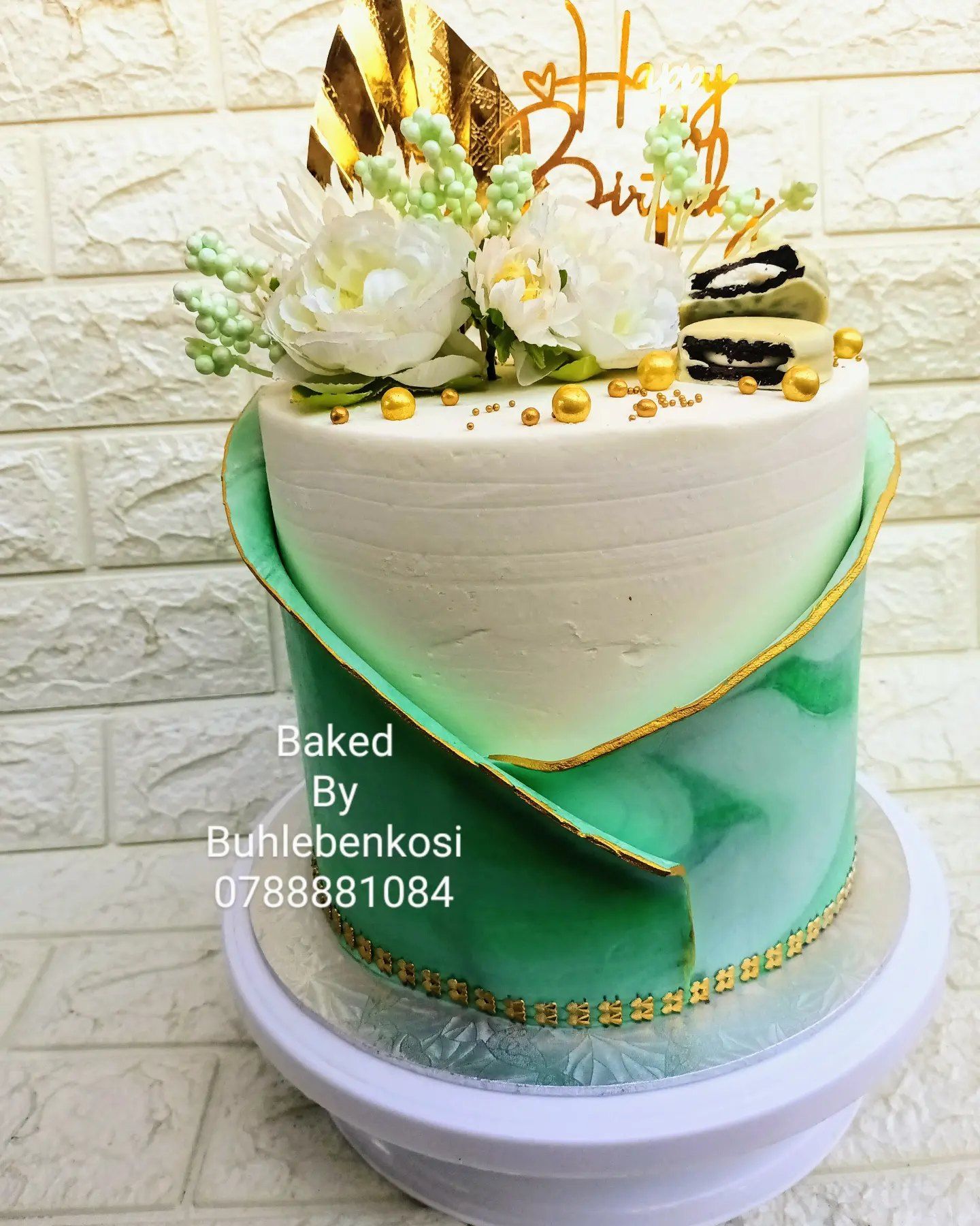 Botanical Wreath Cake by Baked by Buhlenkosi