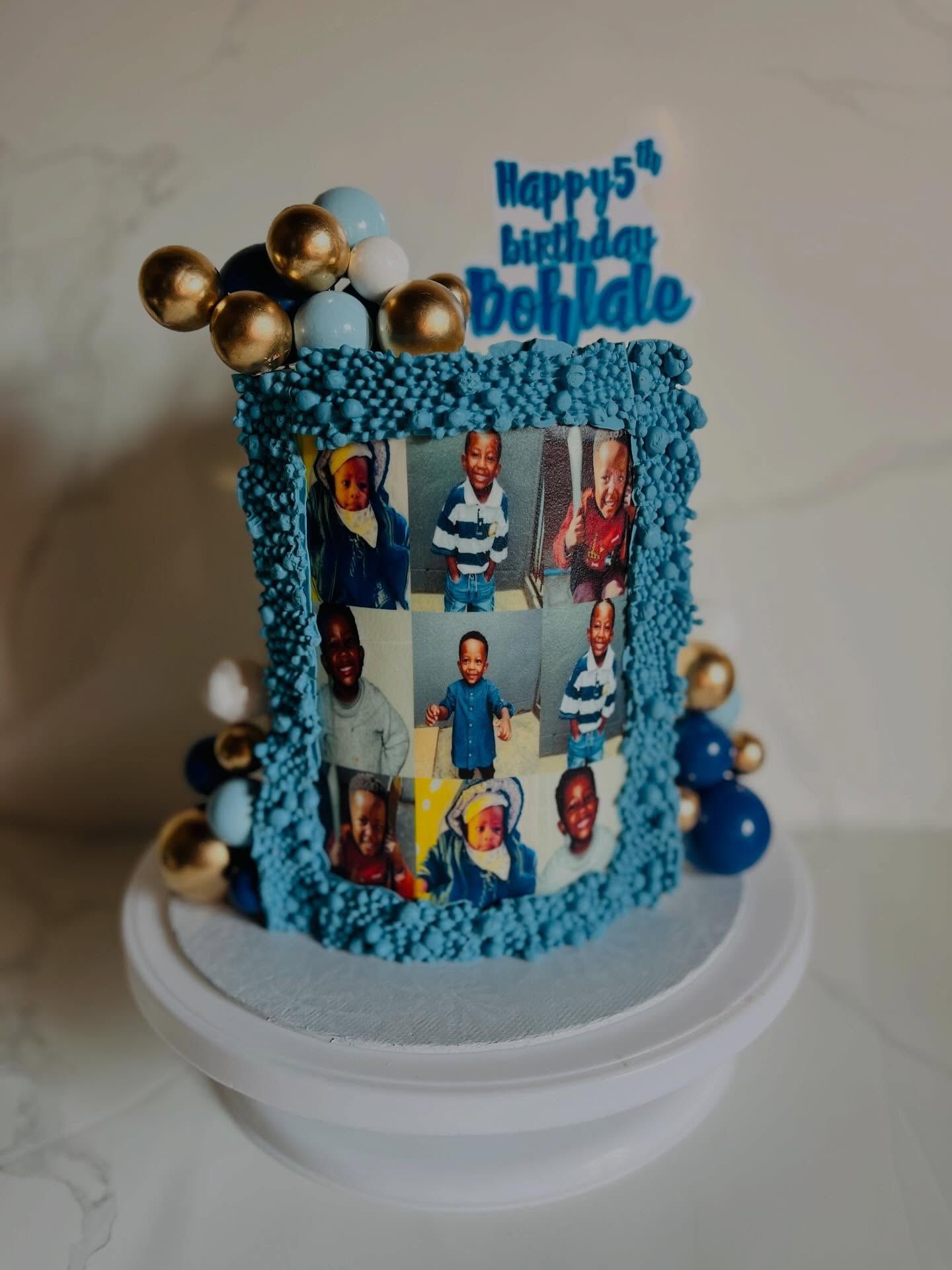 City Graduation Cake by Baked by Buhlenkosi